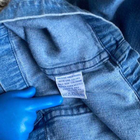 SKYDYED Denim Shirt Womens Medium Blue Jean Snap Button Up Long Sleeve Cowgirl - Picture 12 of 12